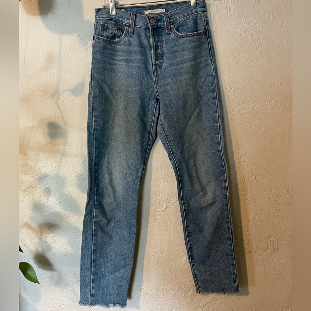 Levi’s Ribcage Straight Classic Blue Denim Jeans - Picture 1 of 7